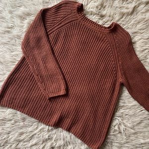 FOREVER 21 PULLOVER SWEATER